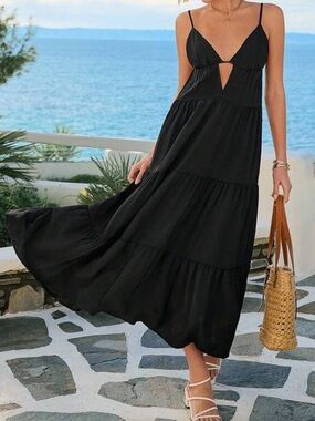 Black Keyhole Maxi